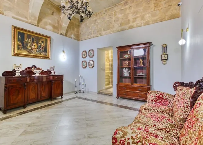 Lejlighed In The Heart Of Qormi Village *