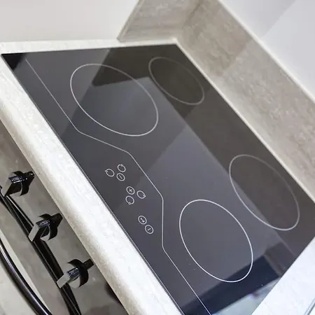 In The Heart Of Qormi Village Santa Vennera