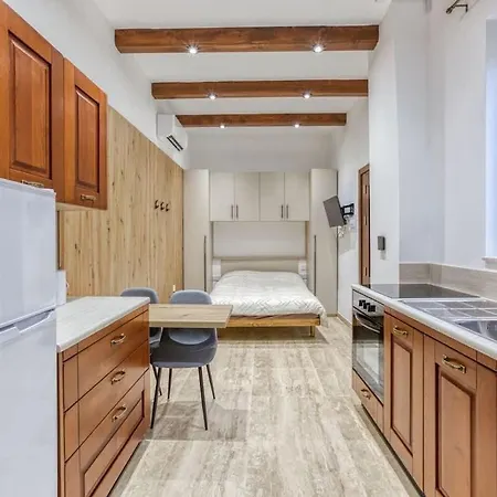 Qormi With Easy Access Across Malta Διαμέρισμα