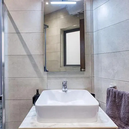 In The Heart Of Qormi Village * Santa Vennera