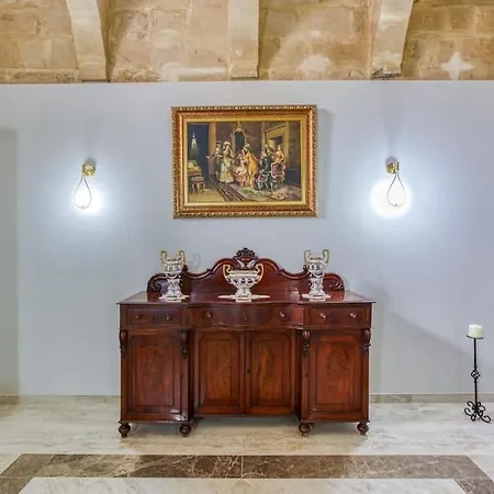 Qormi With Easy Access Across Malta Διαμέρισμα