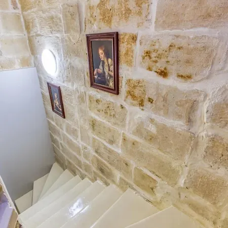 Qormi With Easy Access Across Malta * Santa Vennera