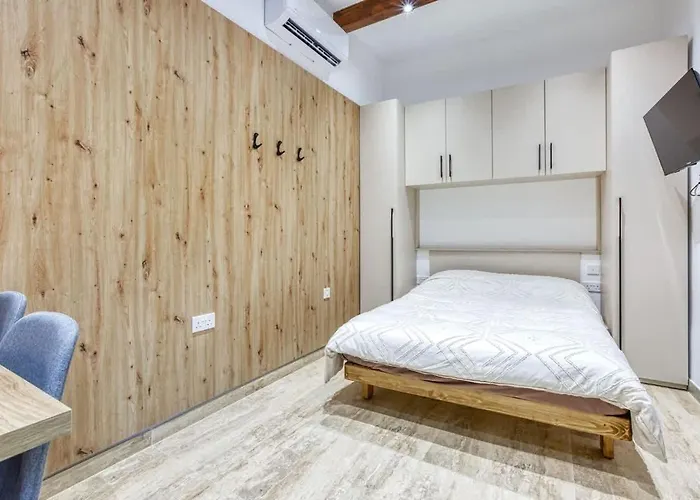 In The Heart Of Qormi Village * Santa Vennera