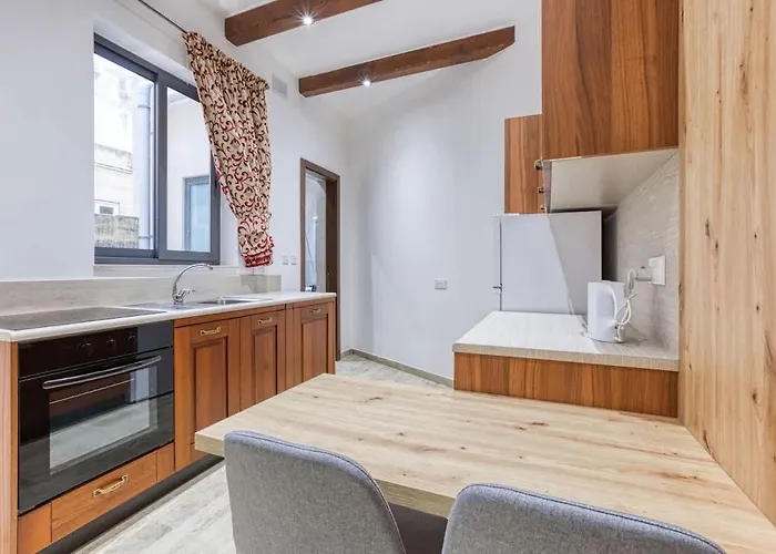 Apartament In The Heart Of Qormi Village Santa Vennera