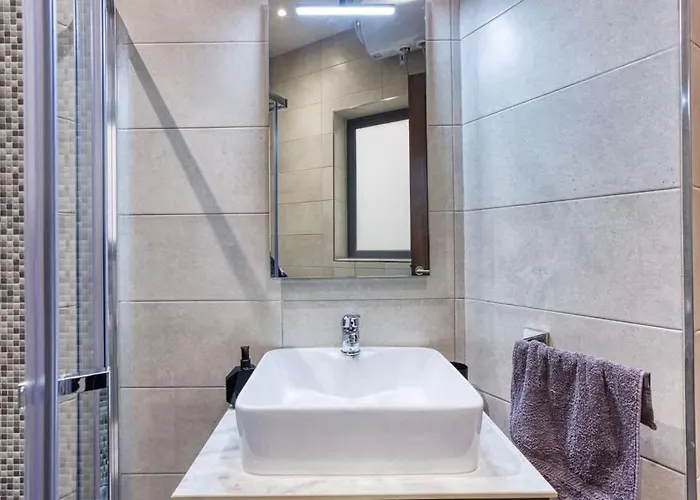 In The Heart Of Qormi Village * Santa Vennera